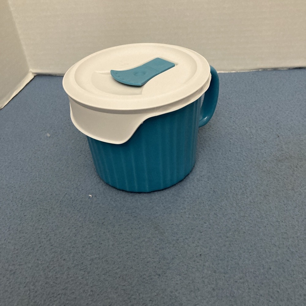 CorningWare Colours Blue Stoneware 20oz (591 mL) Microwaveable Mug w/Vented Lid